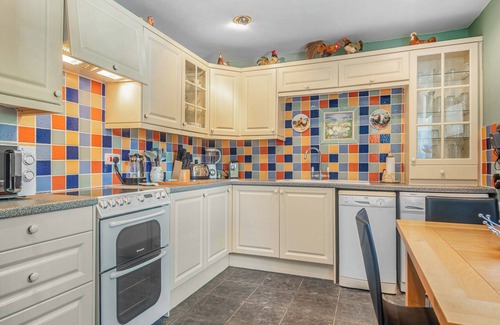 Stockbridge Cabaña | 1 bedroom accommodation in Over Wallop, near Stockbridge