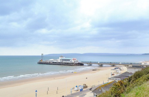 Poole Cabaña | 1 bedroom accommodation in Broadstone