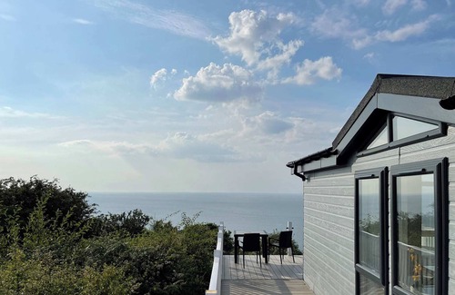 Aberaeron Chalet De Esquí | 1 bedroom accommodation in Ceredigion