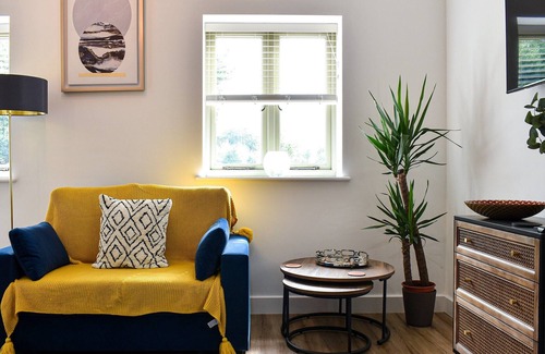 Boxgrove Cabaña | 1 bedroom accommodation in Chichester