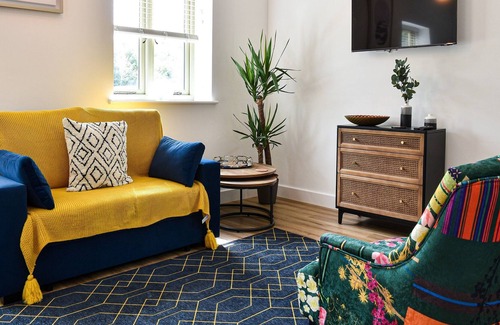 Boxgrove Cabaña | 1 bedroom accommodation in Chichester