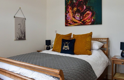 Boxgrove Cabaña | 1 bedroom accommodation in Chichester