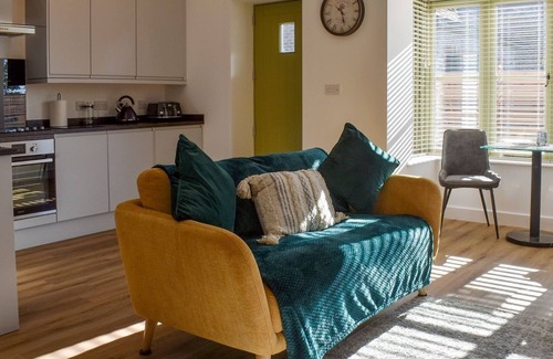 Boxgrove Cabaña | 1 bedroom accommodation in Chichester