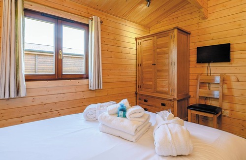 Wenhaston Cabina | 1 bedroom accommodation in Wenhaston, Halesworth