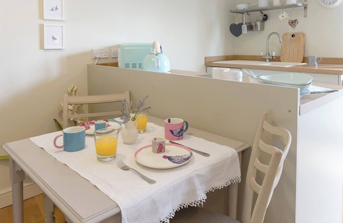 Mortimers Cross Cabaña | Alojamiento de 1 habitaciones en Mortimers Cross, near Leominster