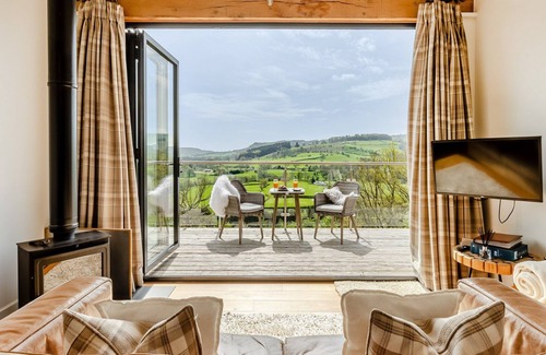 Cyfronydd Cabaña | 1 bedroom accommodation in Llangyniew