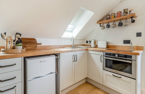 Bromlow Cabaña | 1 bedroom accommodation in Minsterley
