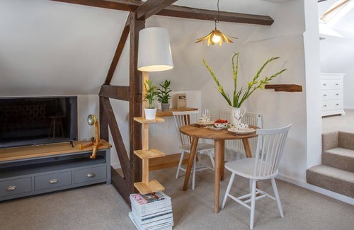 Watlington Cabaña | 1 bedroom accommodation in Watlington