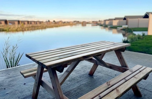 Boston Cabaña | 1 bedroom accommodation in Old Leake