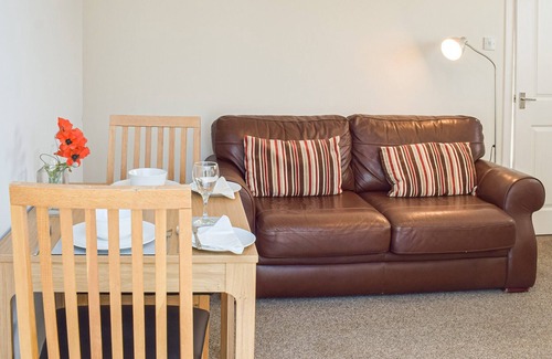 Prestwick Cabaña | 1 bedroom accommodation in Prestwick, near Ayr