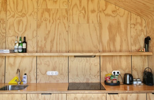 Nieuw-West Cabina | 1 bedroom accommodation in Amsterdam