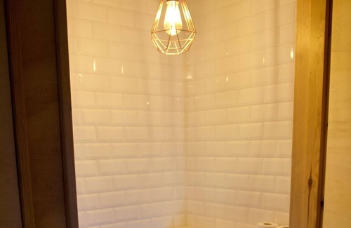 Nieuw-West Cabina | 1 bedroom accommodation in Amsterdam