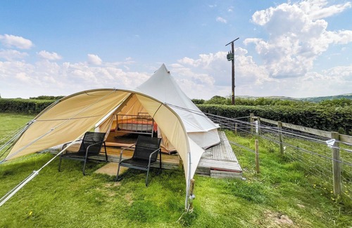 Rhyd-y-foel Cabaña | 1 bedroom accommodation in Abergele