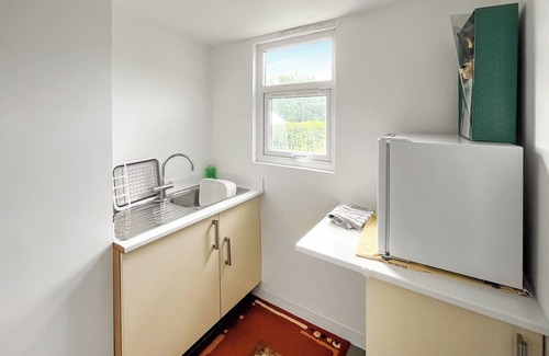 Rhyd-y-foel Cabaña | 1 bedroom accommodation in Abergele