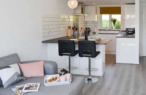 Thorpe St Andrew Cabaña | 1 bedroom accommodation in Thorpe Green, near Norwich