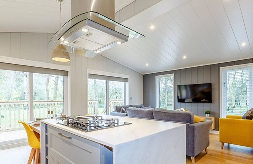 Elton Cabina | 1 bedroom accommodation in Haddon