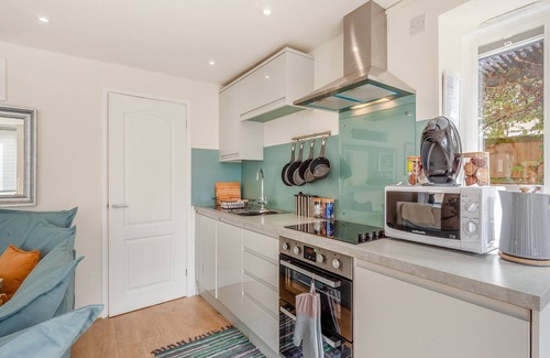 Beckington Cabaña | 1 bedroom accommodation in Beckington, near Frome