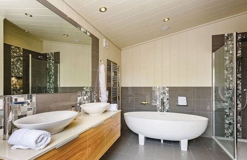 Weybread Cabina | 1 bedroom accommodation in Weybread, Diss