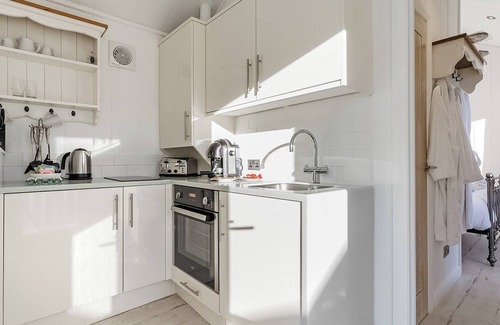 Hele Chalet De Esquí | Alojamiento de 1 habitaciones en Hele Bay, Ilfracombe