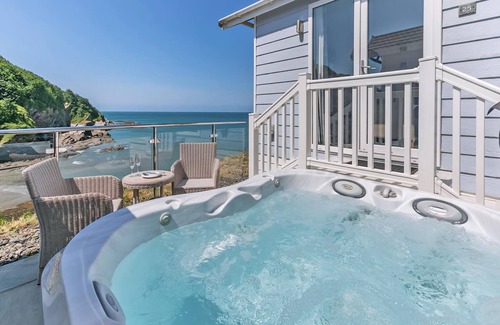 Hele Chalet De Esquí | Alojamiento de 1 habitaciones en Hele Bay, Ilfracombe