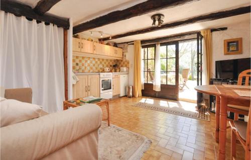 Lorgues Apartamento | 1 Bedroom Amazing Apartment In Lorgues