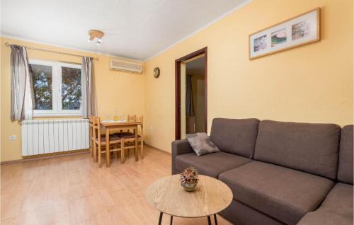 Opric Apartamento | 1 Bedroom Amazing Apartment In Lovran