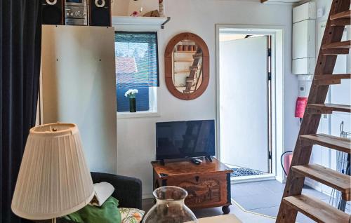 Blomstermala Casa | 1 Bedroom Amazing Home In Blomstermåla