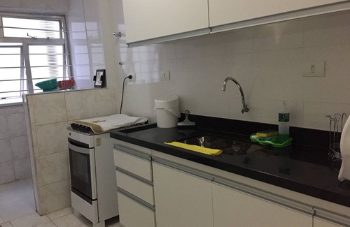 Pitangueiras Alquiler De RV | 1 Bedroom Apartment 150 meters from the beach.