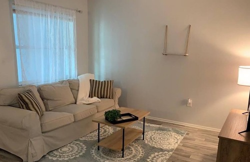 Oakford Park Apartamento | 1 Bedroom Apartment (423875) by Houzlet