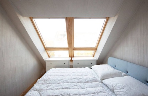 Penzing Condominio | 1 Bedroom Apartment in the attic with view over Schönbrunn Park