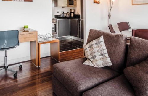 Grand Canal Dock Apartamento | 1 Bedroom Apartment With Balcony In Grand Canal