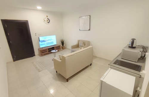 Dammam Apartamento | 1-bedroom apartment with WiFi, AC in Al Nakhil Dammam