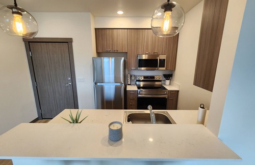 South Hill Apartamento | 1-bedroom Apt. 303 w/ free parking - New Building