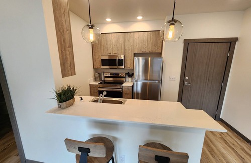 South Hill Apartamento | 1-bedroom Apt. 305 w/ free parking - New Building