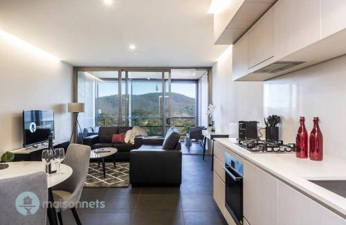 City West Apartamento | 1 Bedroom Apt With Parking Walk to ANU