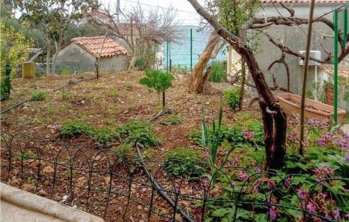 Martinscica Apartamento | 1 Bedroom Awesome Apartment In Martinscica