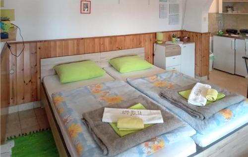 Martinscica Apartamento | 1 Bedroom Awesome Apartment In Martinscica