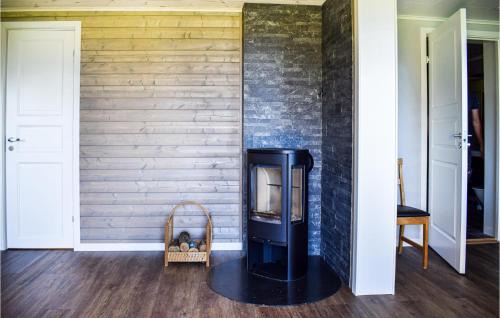 Vimmerby Municipality Apartamento | 1 Bedroom Awesome Apartment In Vimmerby