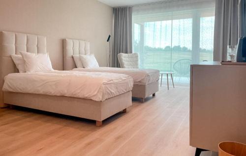 gmina Stare Czarnowo Apartamento | 1 Bedroom Awesome Apartment In Binowo