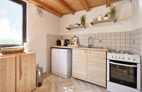 Duga Resa Casa | Impresionante casa de 1 dormitorio en.