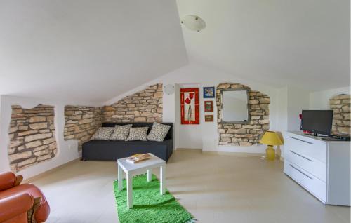 Bale Casa | 1 Bedroom Awesome Home In Bale