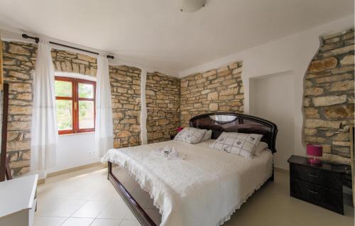 Bale Casa | 1 Bedroom Awesome Home In Bale