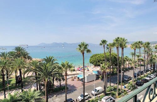 Pointe Croisette Apartamento | 1-bedroom beachfront apartment with sea view
