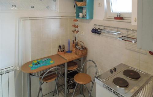 Martinscica Apartamento | 1 Bedroom Beautiful Apartment In Martinscica