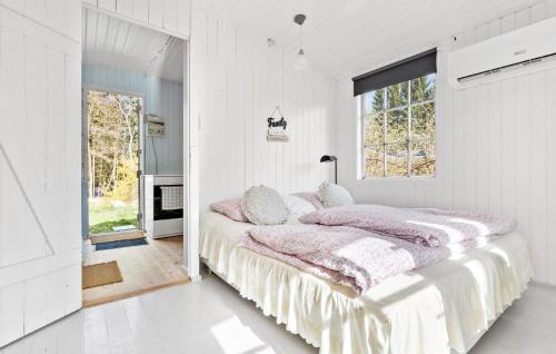 Hornbaek Casa | 1 Bedroom Beautiful Home In Tikøb