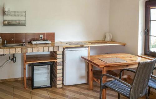 Chlebowo Casa | 1 Bedroom Beautiful Home In Gubin