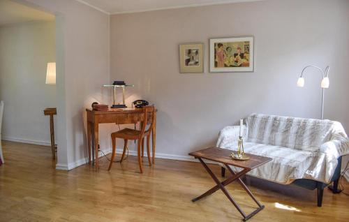 Limhamn Casa | 1 Bedroom Beautiful Home In Limhamn