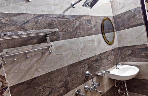 Varanasi Apartamento | 1-bedroom bed & breakfast in lovely Varanasi with AC