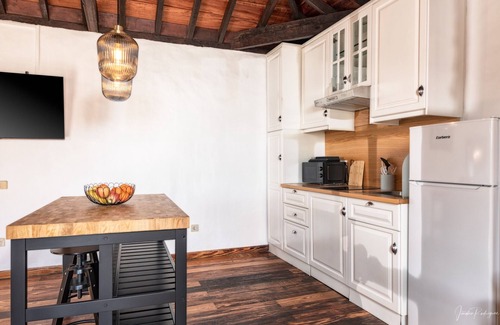 Breña Alta Chalet De Esquí | Succession by Huskalia