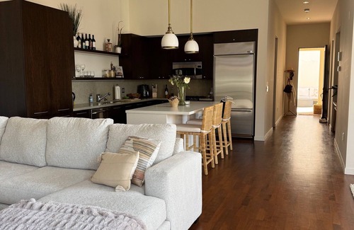 Lower State Condominio | 1 bedroom condo in enchanting Santa Barbara by the water!